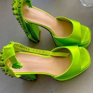 Green azalea wang shoes